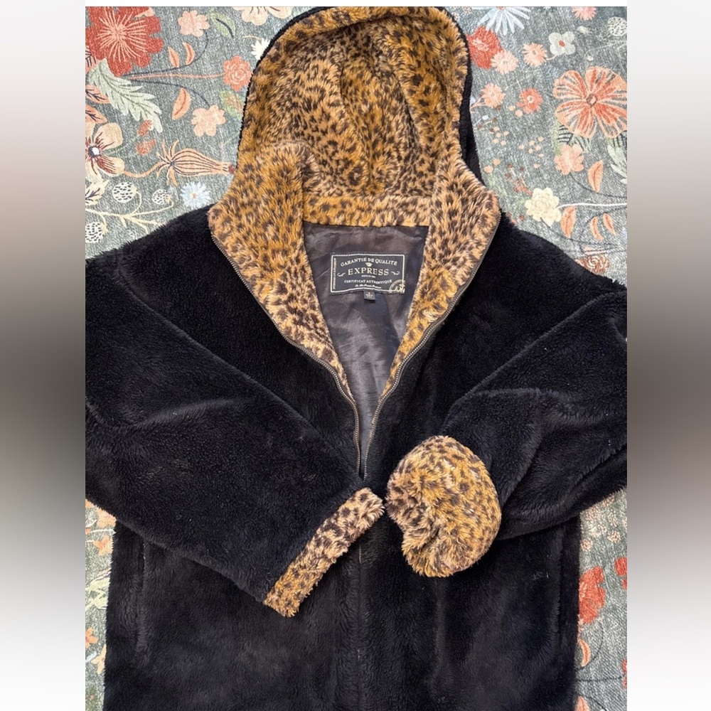 VTG Express Faux Fur Coat Hooded Size S Animal Print‎ Hood & Cuffs Warm